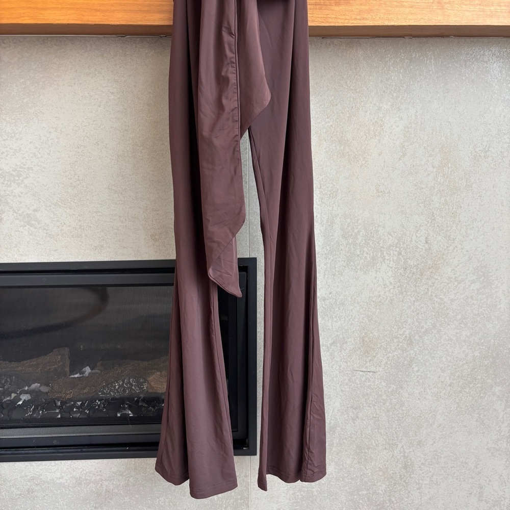 NWT Princess Polly Amalia Jumpsuit Brown, Size 2 - Picture 5 of 11